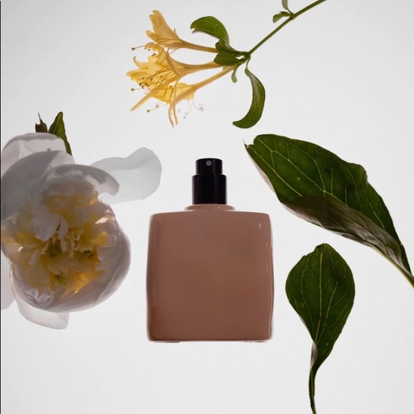 KKW FRAGRANCE NUDE SILK - Picture 5 of 6